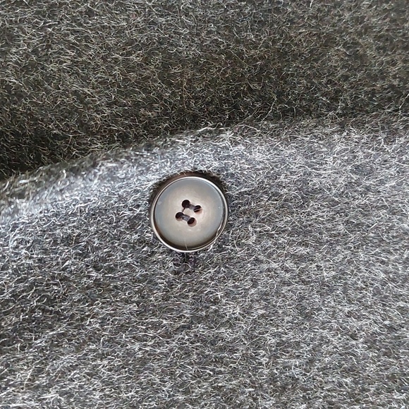 JONES NEW YORK, s.10, grey color jacket. Like new. - Picture 3 of 9